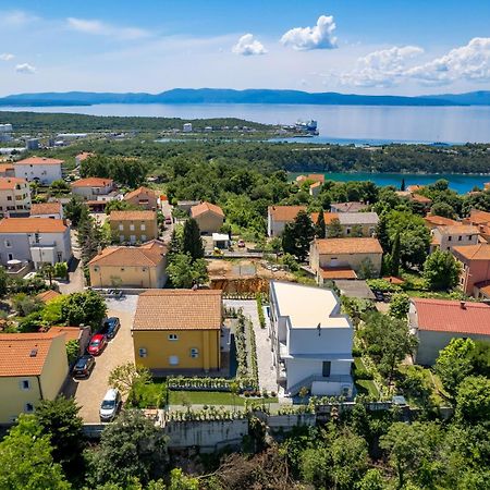 Appartments Adriatic Omisalj Exterior photo