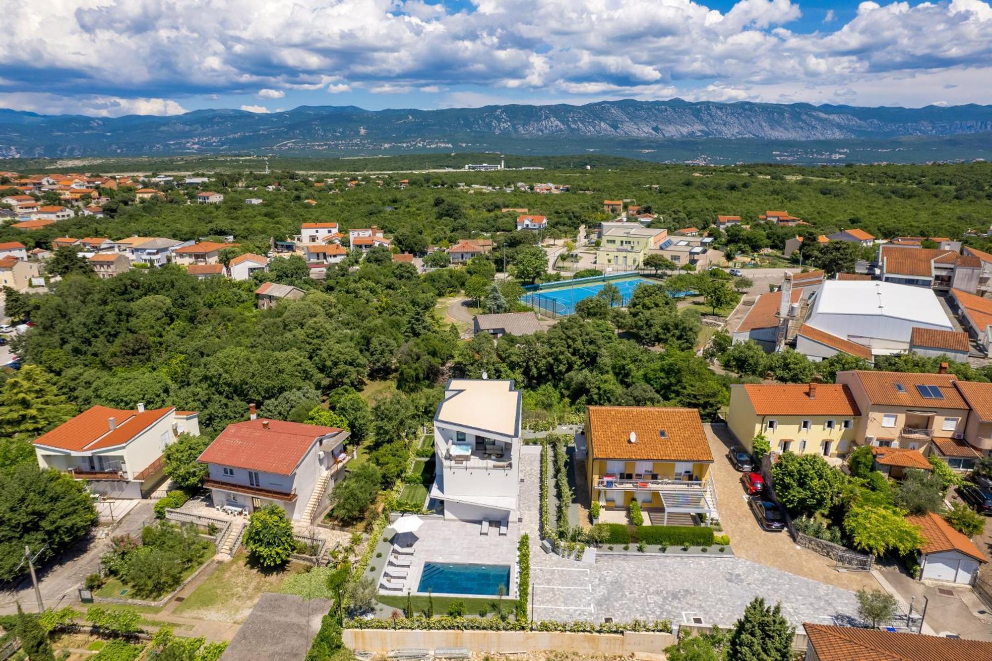 Appartments Adriatic Omisalj Exterior photo